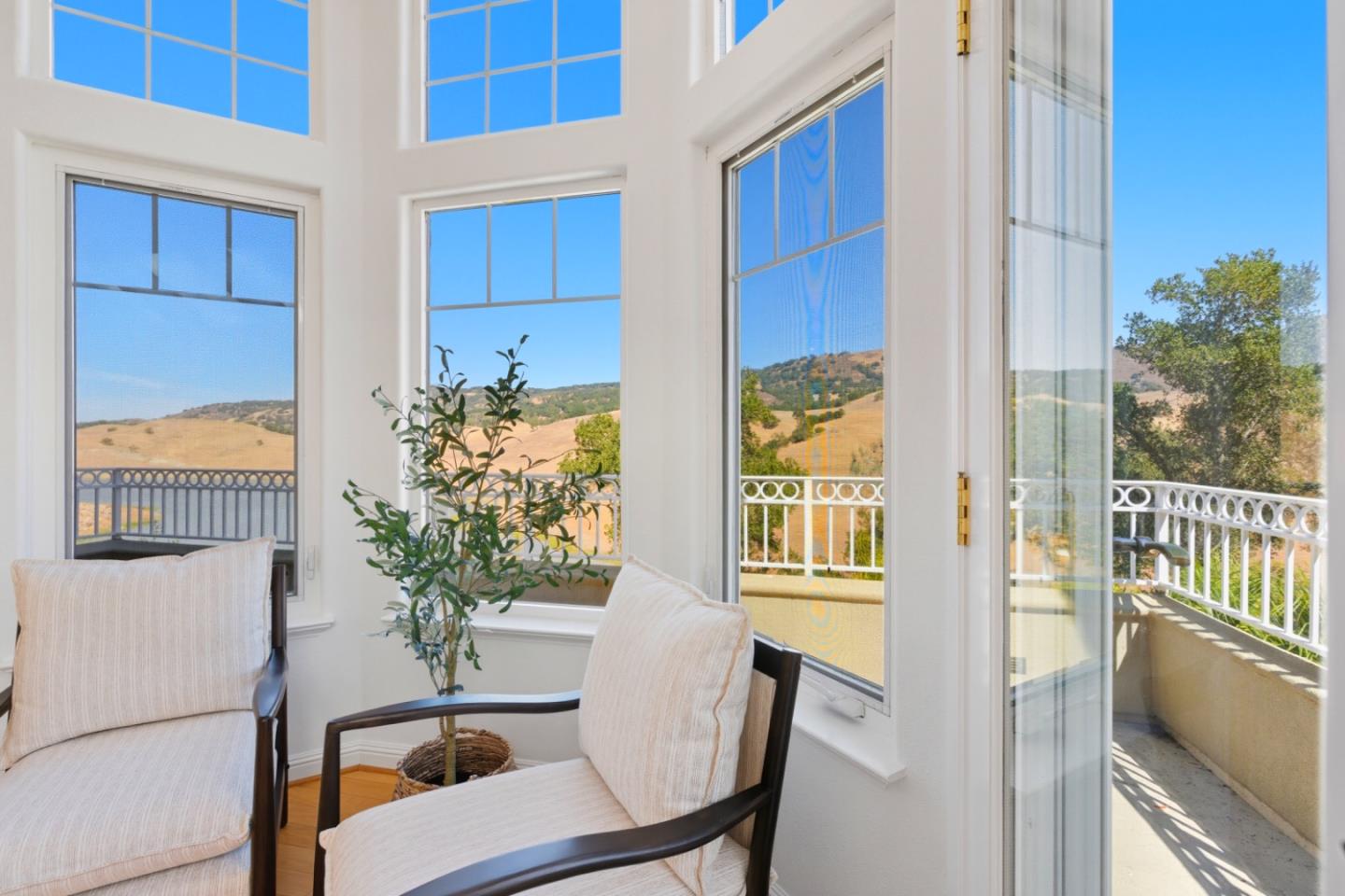 Detail Gallery Image 26 of 71 For 2983 Holiday Ct, Morgan Hill,  CA 95037 - 4 Beds | 3/1 Baths
