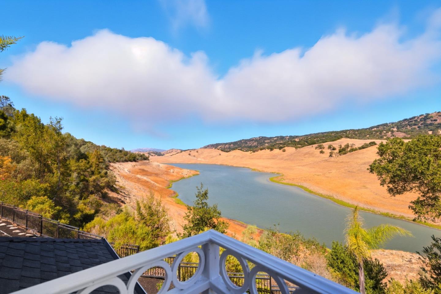 Detail Gallery Image 27 of 71 For 2983 Holiday Ct, Morgan Hill,  CA 95037 - 4 Beds | 3/1 Baths