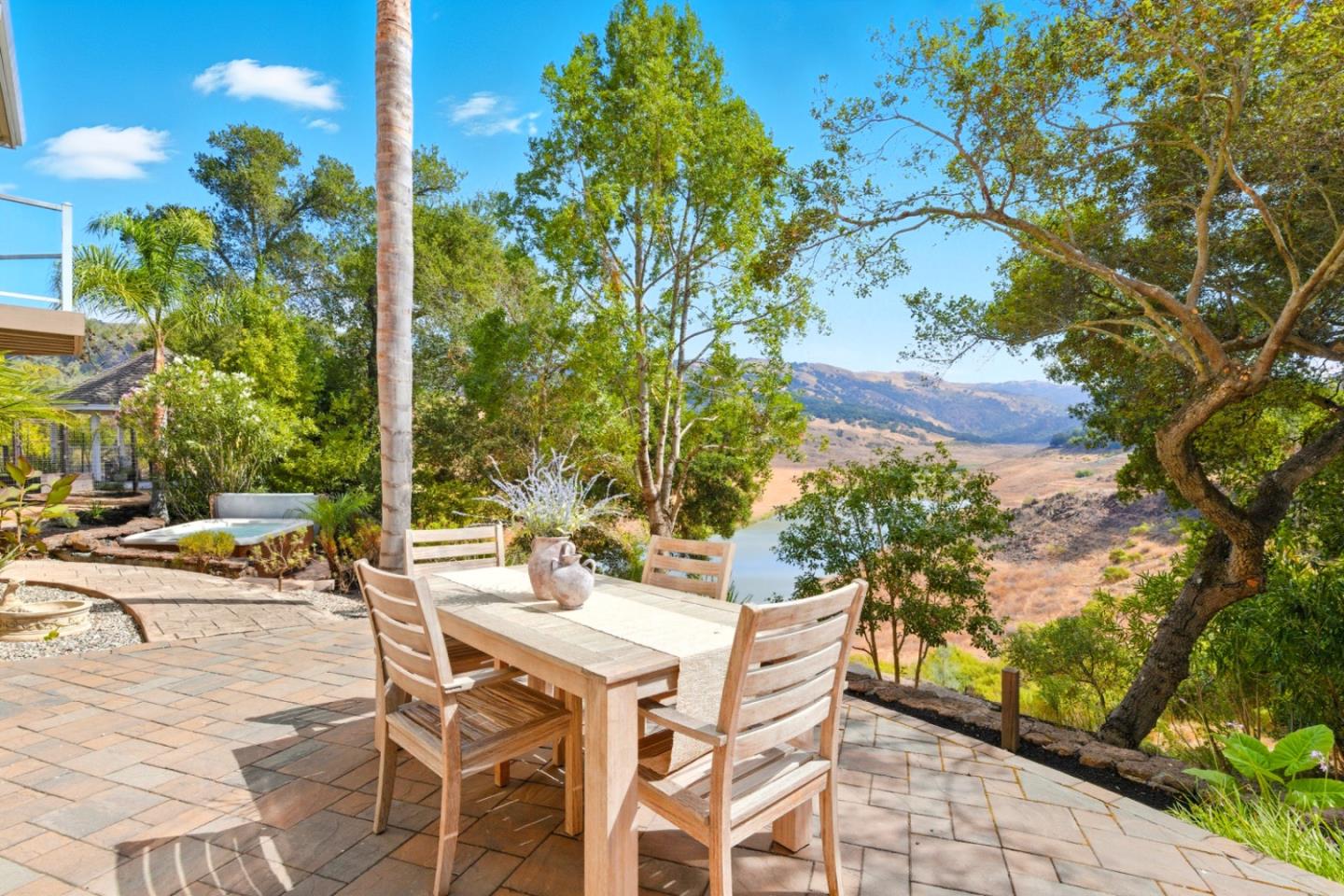 Detail Gallery Image 40 of 71 For 2983 Holiday Ct, Morgan Hill,  CA 95037 - 4 Beds | 3/1 Baths