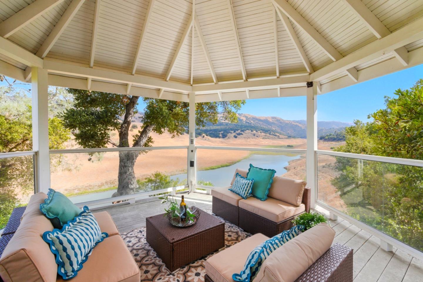 Detail Gallery Image 50 of 71 For 2983 Holiday Ct, Morgan Hill,  CA 95037 - 4 Beds | 3/1 Baths
