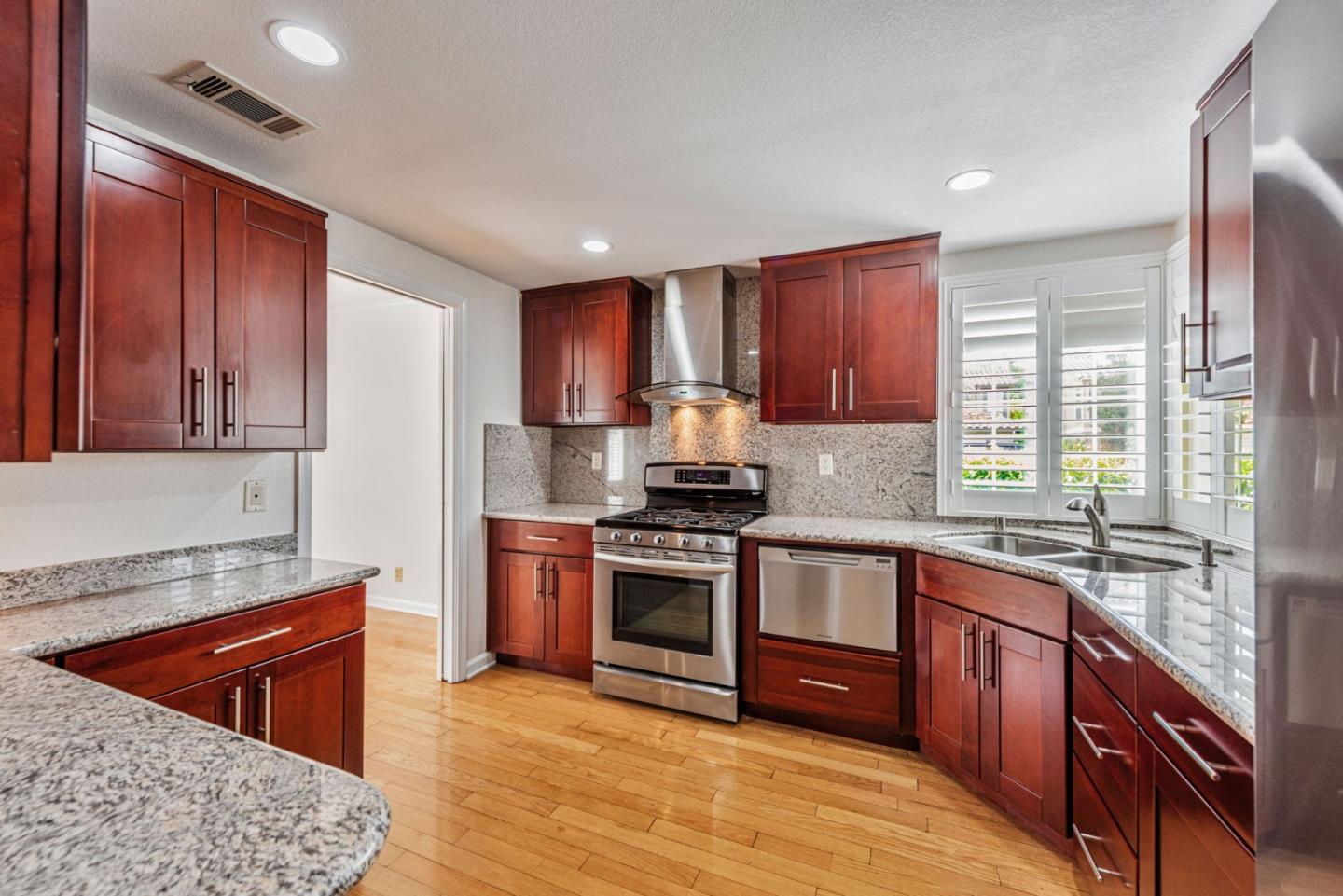 Detail Gallery Image 27 of 52 For 6354 Jarvis Ave, Newark,  CA 94560 - 2 Beds | 2 Baths