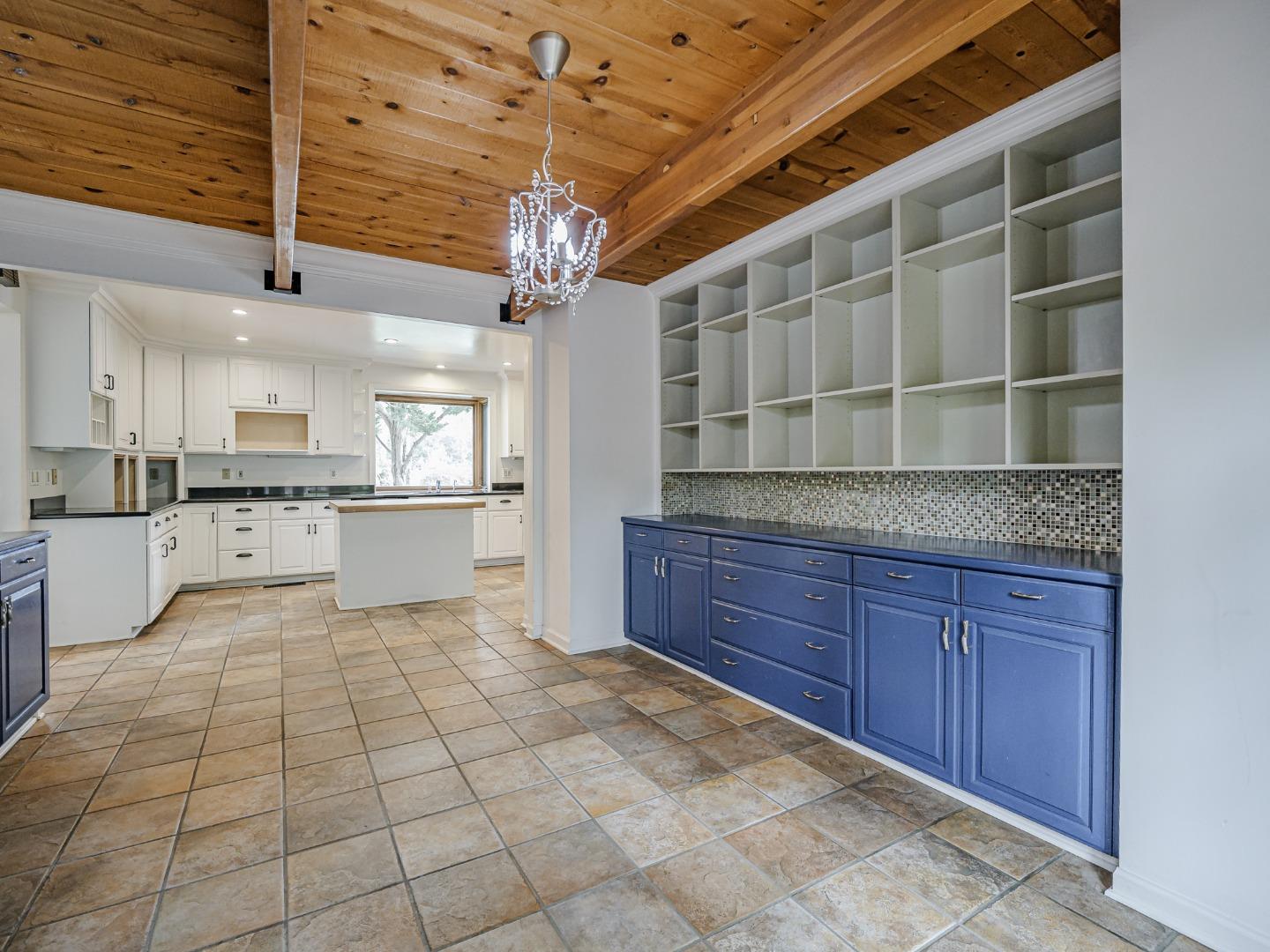 Detail Gallery Image 15 of 62 For 1459 High St, Santa Cruz,  CA 95060 - 5 Beds | 4 Baths