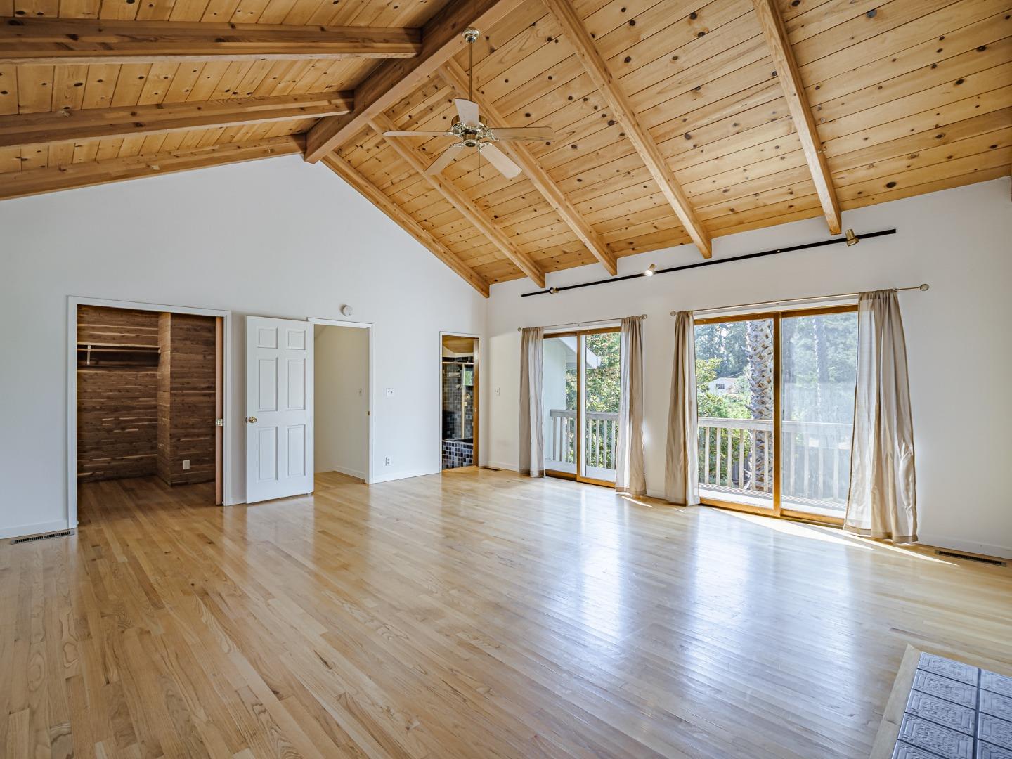 Detail Gallery Image 18 of 62 For 1459 High St, Santa Cruz,  CA 95060 - 5 Beds | 4 Baths