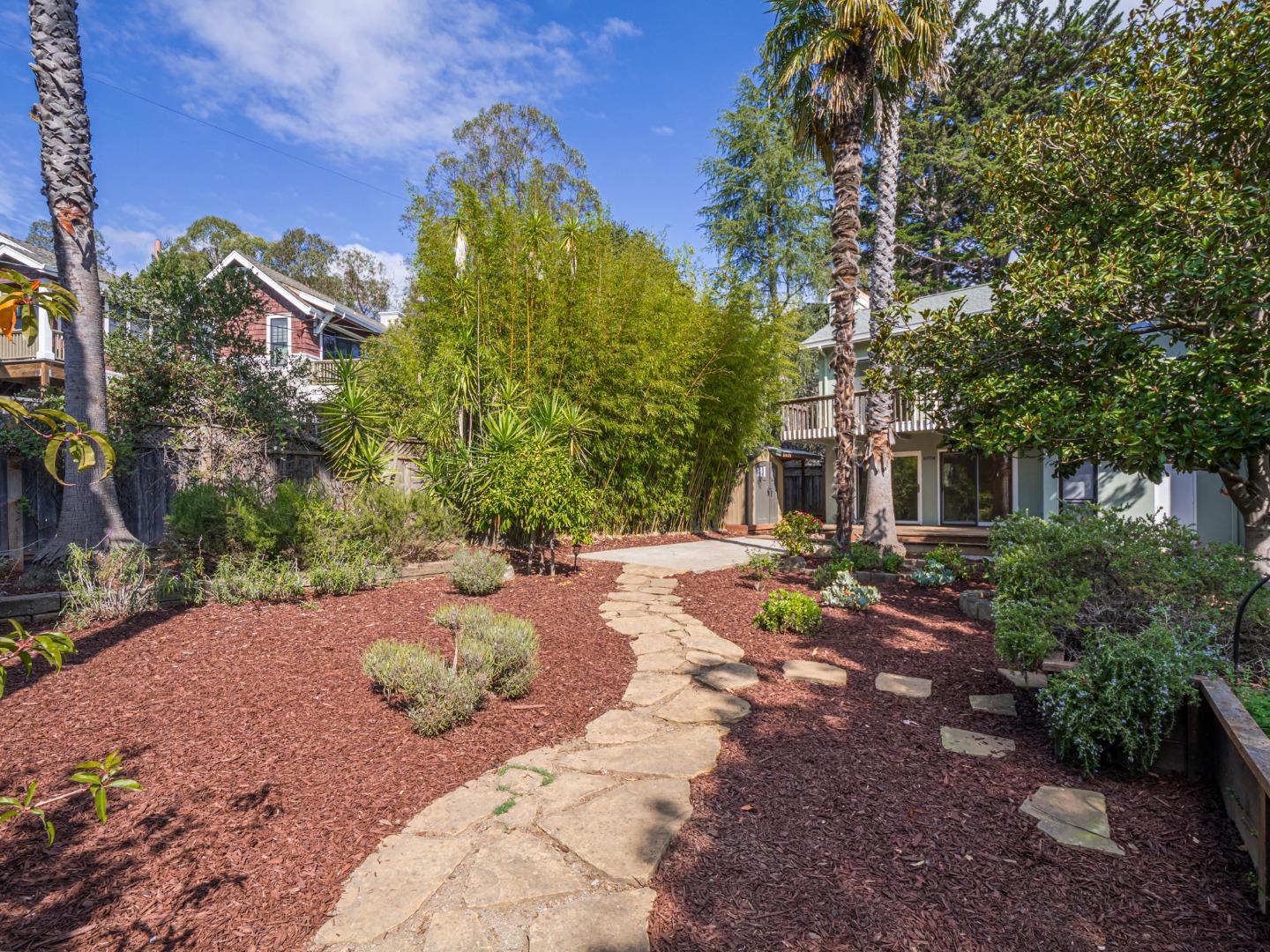 Detail Gallery Image 48 of 62 For 1459 High St, Santa Cruz,  CA 95060 - 5 Beds | 4 Baths