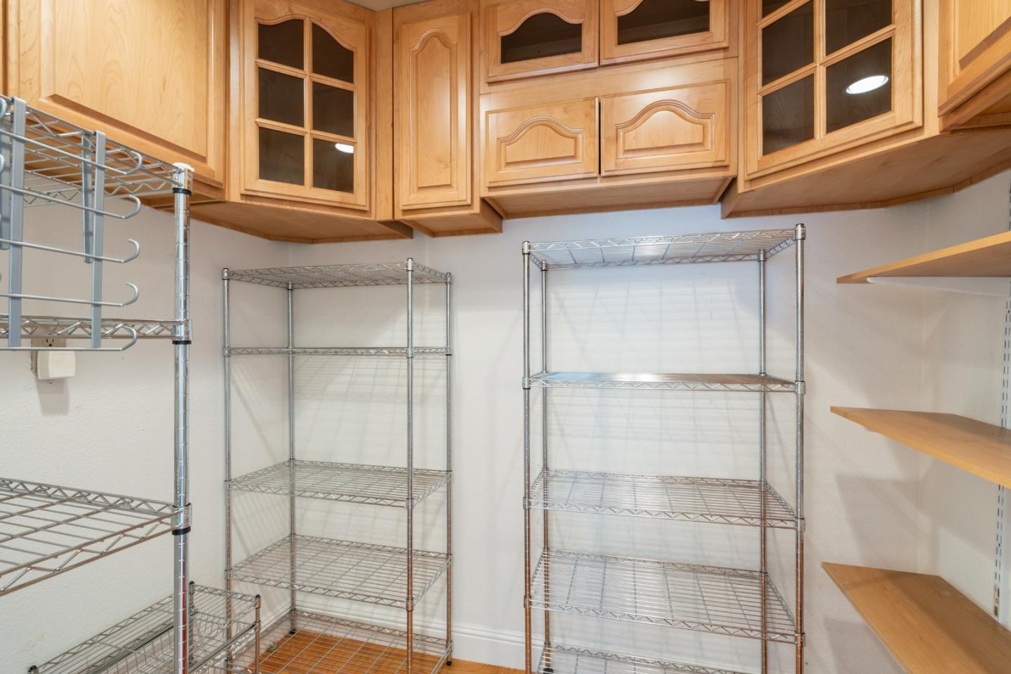 Detail Gallery Image 12 of 30 For 692 Menker Ave, San Jose,  CA 95128 - 3 Beds | 2 Baths