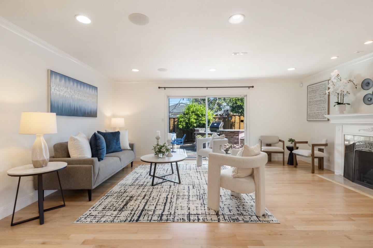 Detail Gallery Image 14 of 30 For 692 Menker Ave, San Jose,  CA 95128 - 3 Beds | 2 Baths