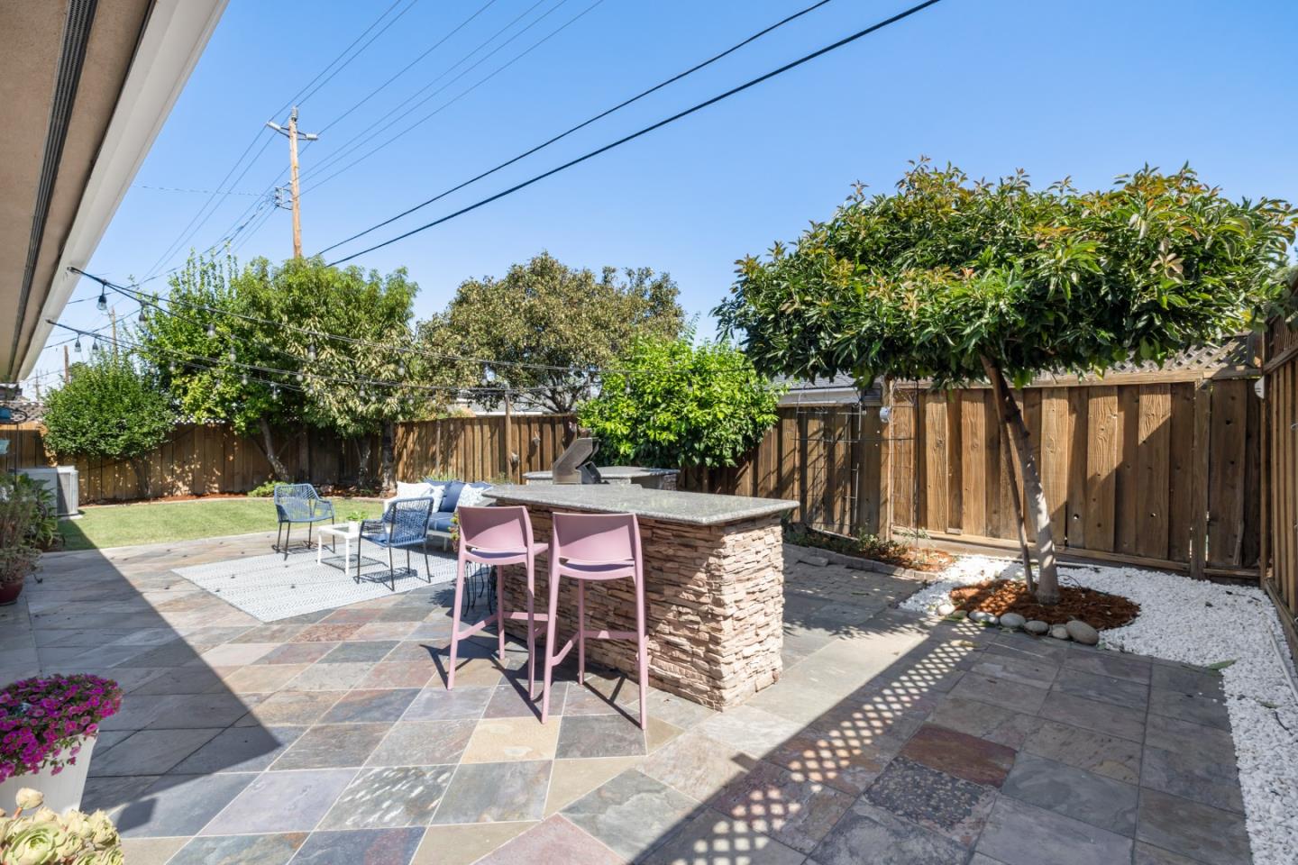 Detail Gallery Image 25 of 30 For 692 Menker Ave, San Jose,  CA 95128 - 3 Beds | 2 Baths