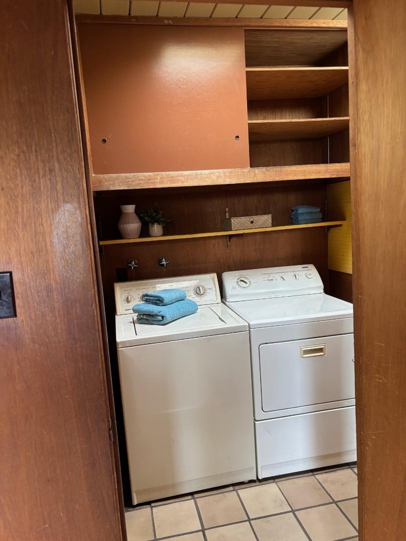 Detail Gallery Image 15 of 18 For 3946 Louis Rd, Palo Alto,  CA 94303 - 3 Beds | 2 Baths