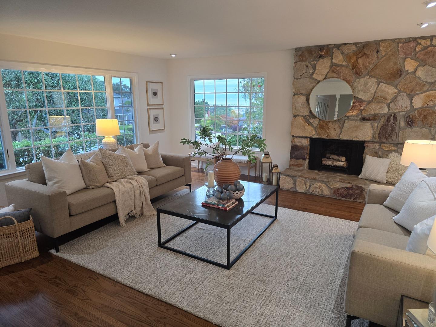 Detail Gallery Image 10 of 56 For 2955 Trousdale Dr, Burlingame,  CA 94010 - 4 Beds | 2 Baths