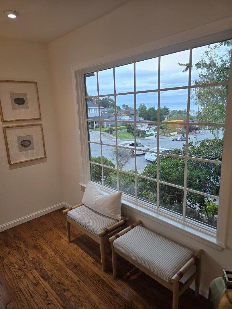 Detail Gallery Image 11 of 56 For 2955 Trousdale Dr, Burlingame,  CA 94010 - 4 Beds | 2 Baths