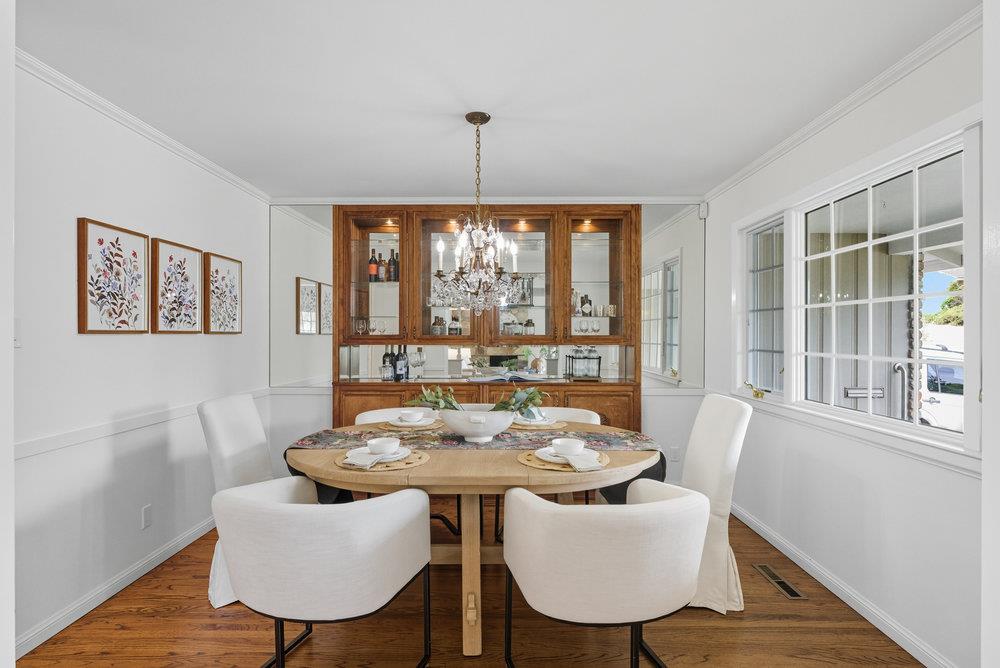 Detail Gallery Image 17 of 56 For 2955 Trousdale Dr, Burlingame,  CA 94010 - 4 Beds | 2 Baths