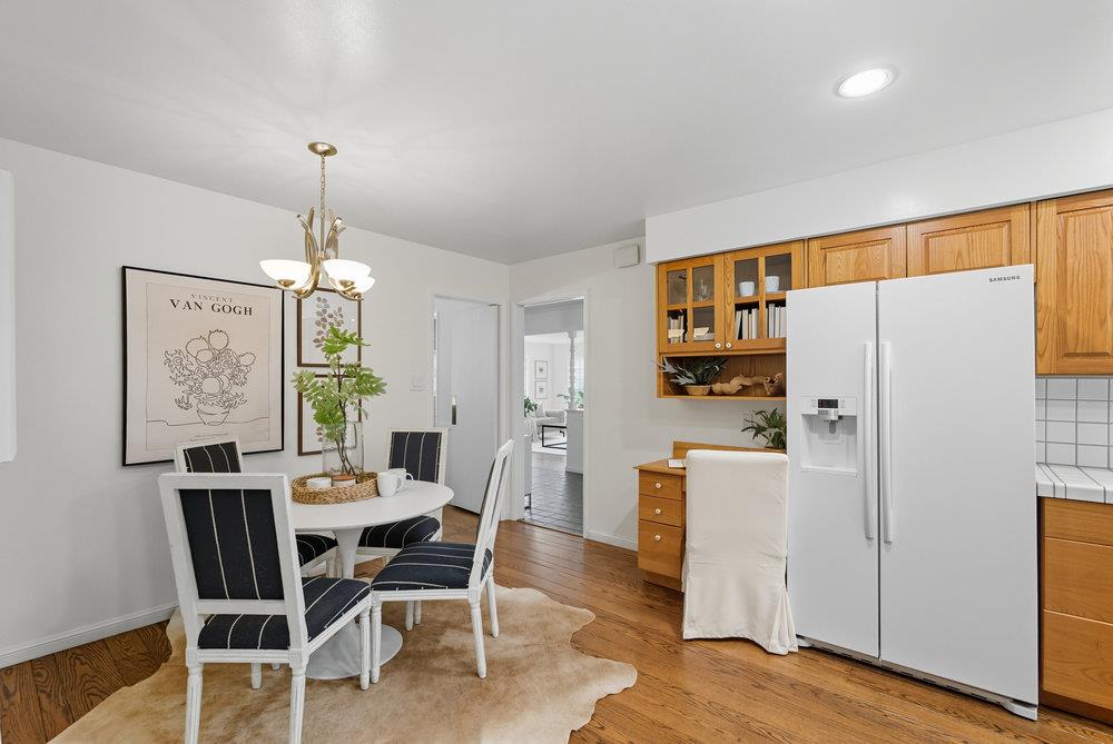 Detail Gallery Image 21 of 56 For 2955 Trousdale Dr, Burlingame,  CA 94010 - 4 Beds | 2 Baths