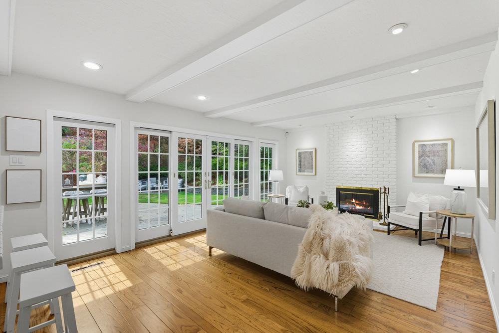 Detail Gallery Image 22 of 56 For 2955 Trousdale Dr, Burlingame,  CA 94010 - 4 Beds | 2 Baths