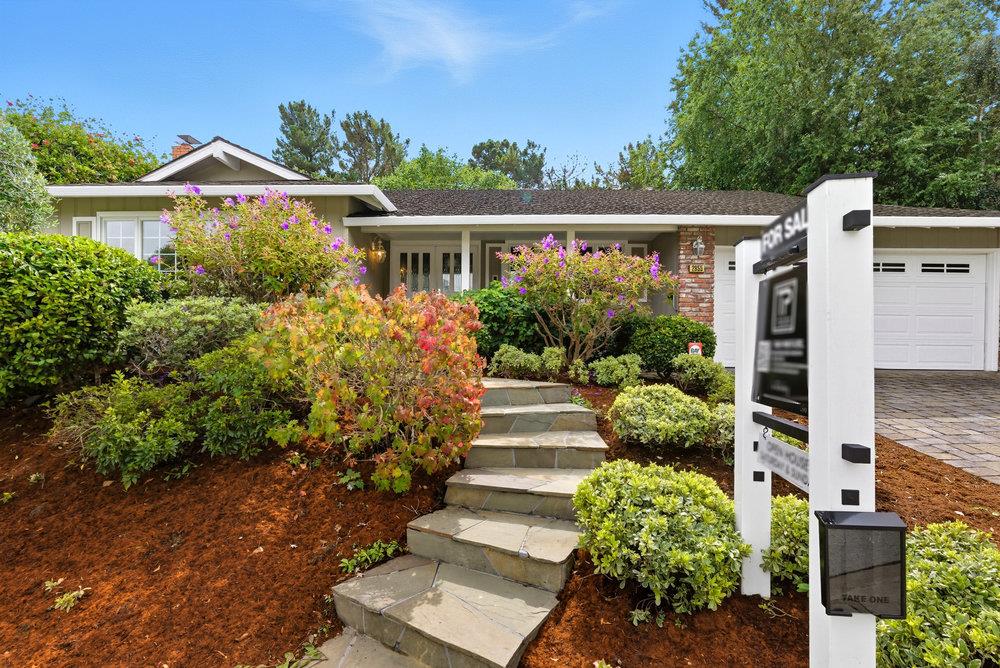 Detail Gallery Image 4 of 56 For 2955 Trousdale Dr, Burlingame,  CA 94010 - 4 Beds | 2 Baths