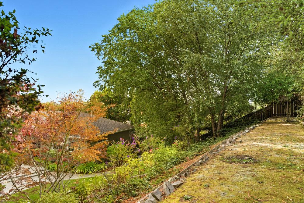 Detail Gallery Image 46 of 56 For 2955 Trousdale Dr, Burlingame,  CA 94010 - 4 Beds | 2 Baths