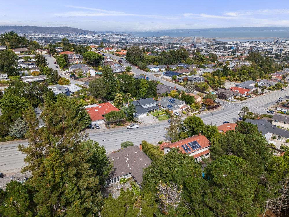 Detail Gallery Image 48 of 56 For 2955 Trousdale Dr, Burlingame,  CA 94010 - 4 Beds | 2 Baths