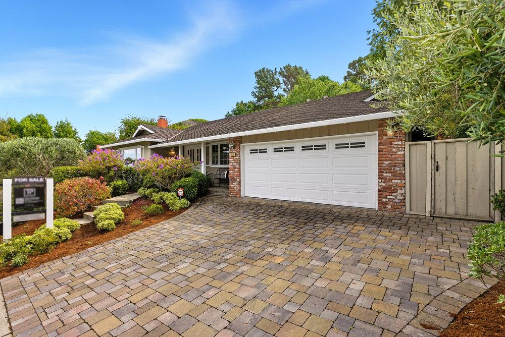 Detail Gallery Image 5 of 56 For 2955 Trousdale Dr, Burlingame,  CA 94010 - 4 Beds | 2 Baths