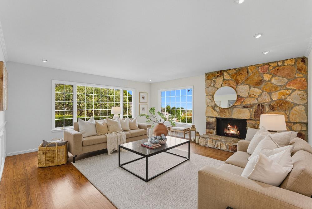 Detail Gallery Image 9 of 56 For 2955 Trousdale Dr, Burlingame,  CA 94010 - 4 Beds | 2 Baths