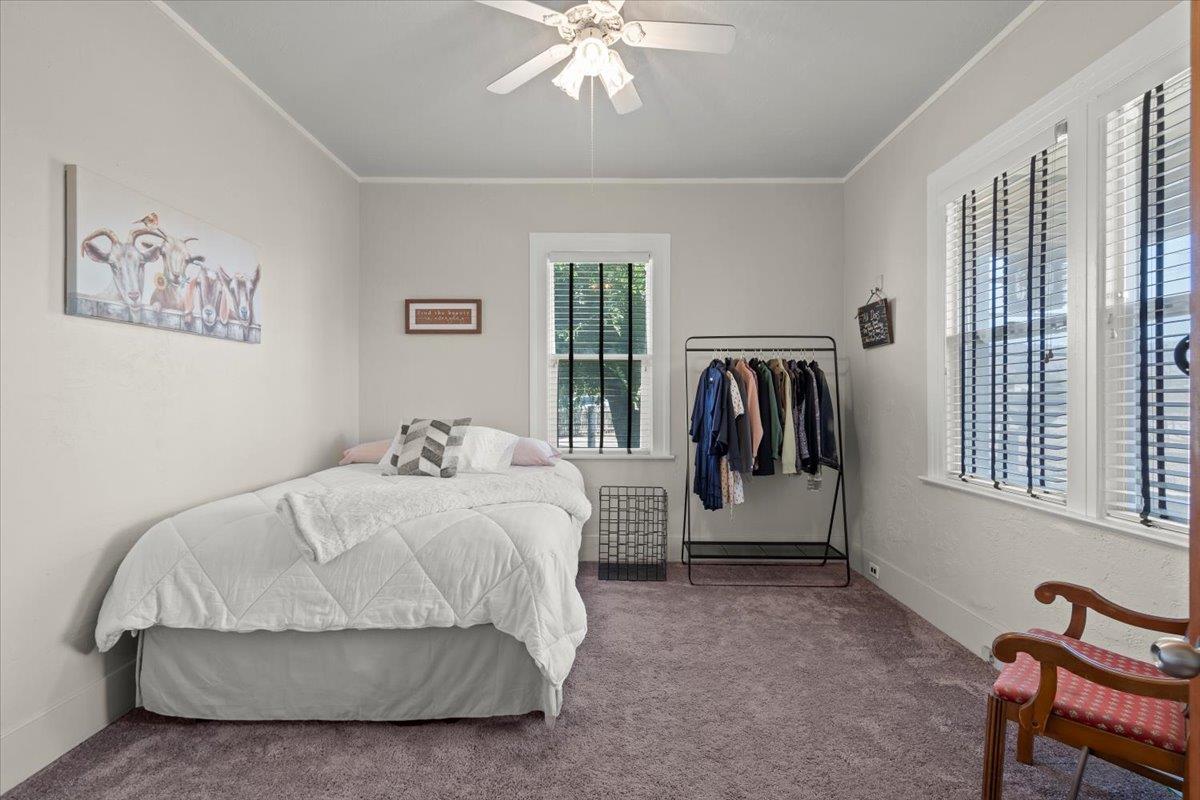 Detail Gallery Image 10 of 51 For 2675 Pacheco Pass Hwy, Gilroy,  CA 95020 - 4 Beds | 1 Baths