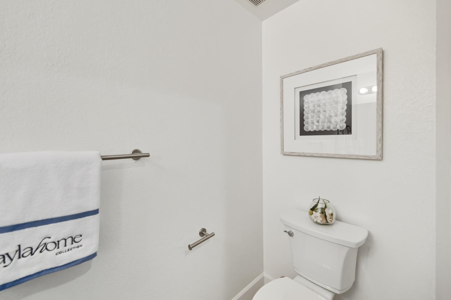 Detail Gallery Image 15 of 63 For 154 Granada Dr, Mountain View,  CA 94043 - 3 Beds | 2/1 Baths