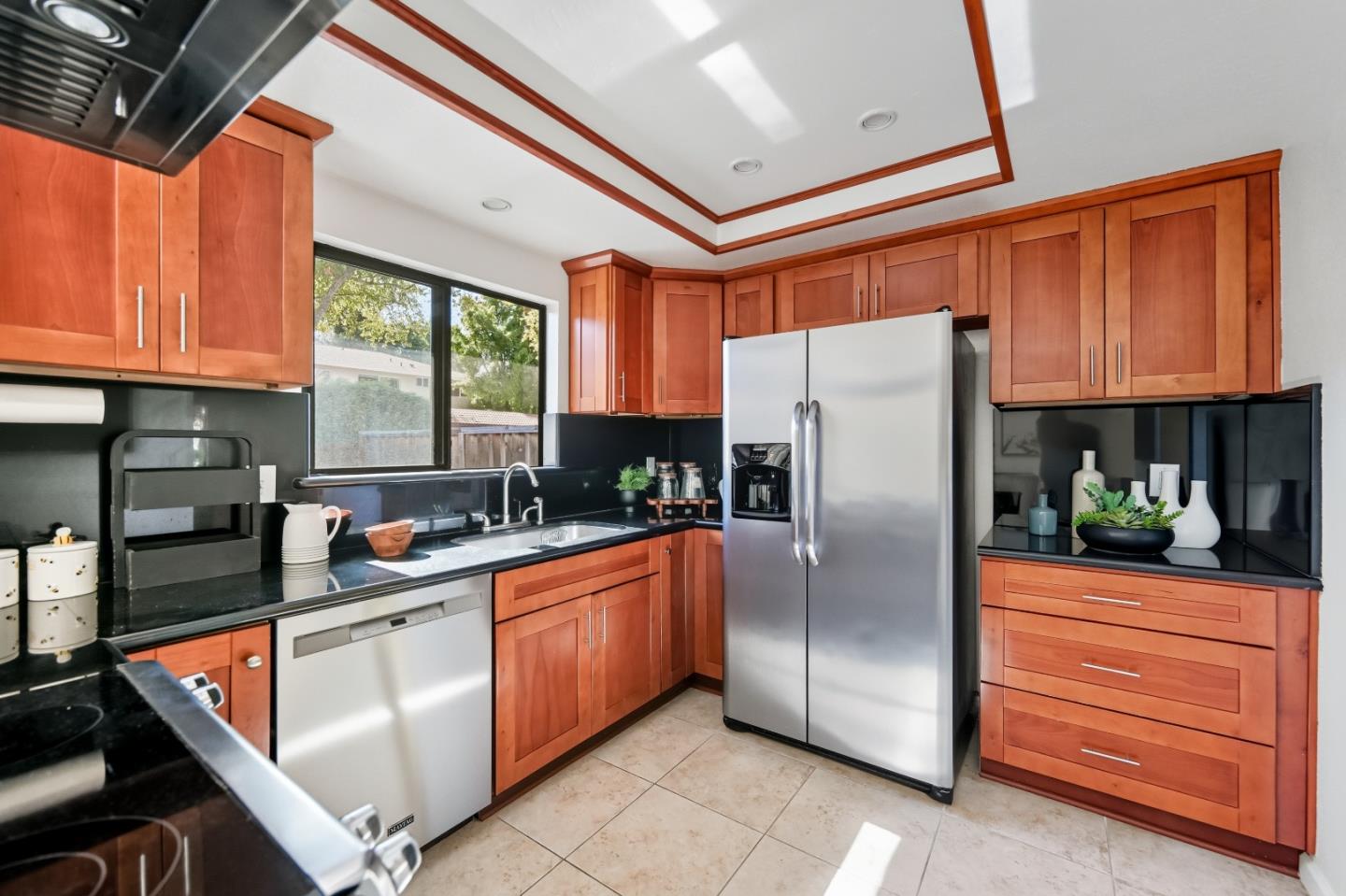 Detail Gallery Image 17 of 63 For 154 Granada Dr, Mountain View,  CA 94043 - 3 Beds | 2/1 Baths