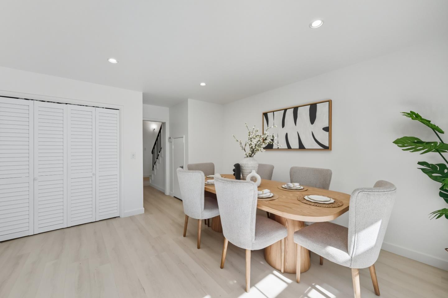 Detail Gallery Image 26 of 63 For 154 Granada Dr, Mountain View,  CA 94043 - 3 Beds | 2/1 Baths