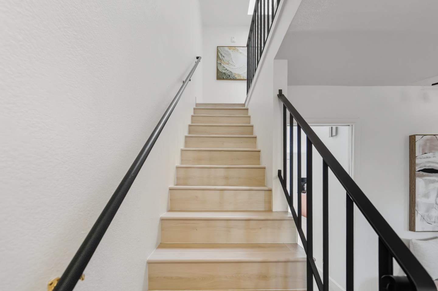 Detail Gallery Image 33 of 63 For 154 Granada Dr, Mountain View,  CA 94043 - 3 Beds | 2/1 Baths