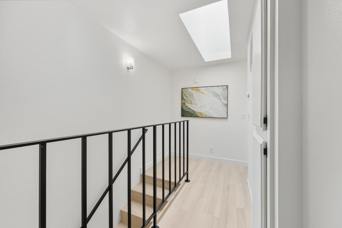 Detail Gallery Image 34 of 63 For 154 Granada Dr, Mountain View,  CA 94043 - 3 Beds | 2/1 Baths