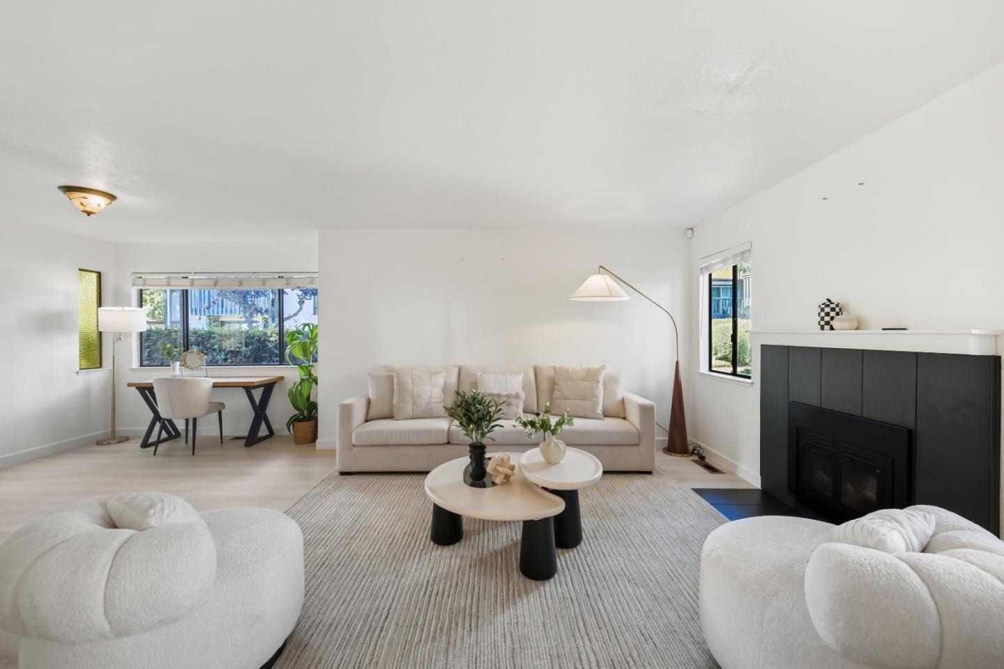 Detail Gallery Image 4 of 63 For 154 Granada Dr, Mountain View,  CA 94043 - 3 Beds | 2/1 Baths