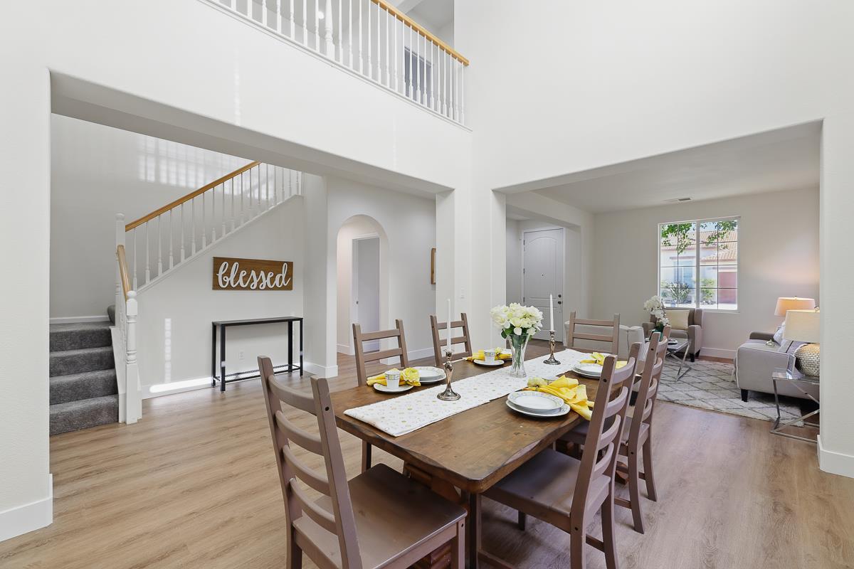 Detail Gallery Image 12 of 66 For 2342 Winchester Loop, Discovery Bay,  CA 94505 - 4 Beds | 3 Baths