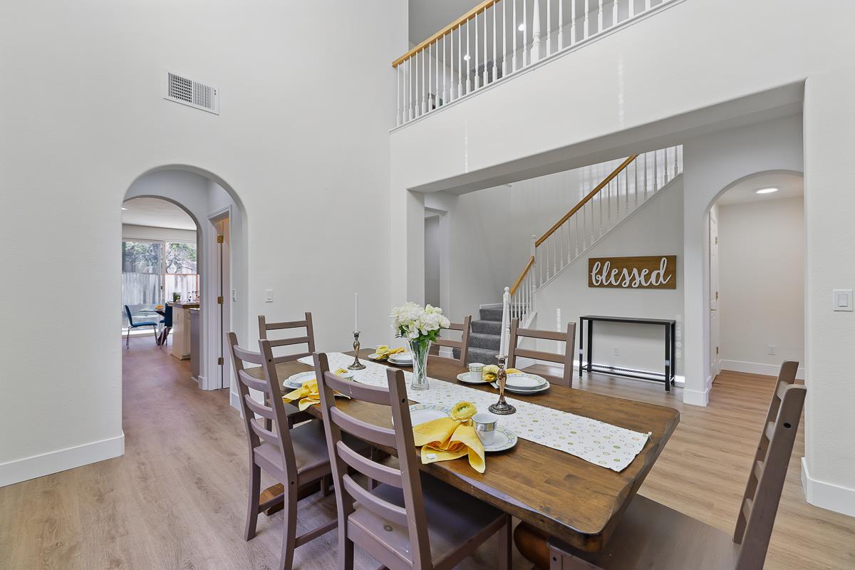 Detail Gallery Image 13 of 66 For 2342 Winchester Loop, Discovery Bay,  CA 94505 - 4 Beds | 3 Baths