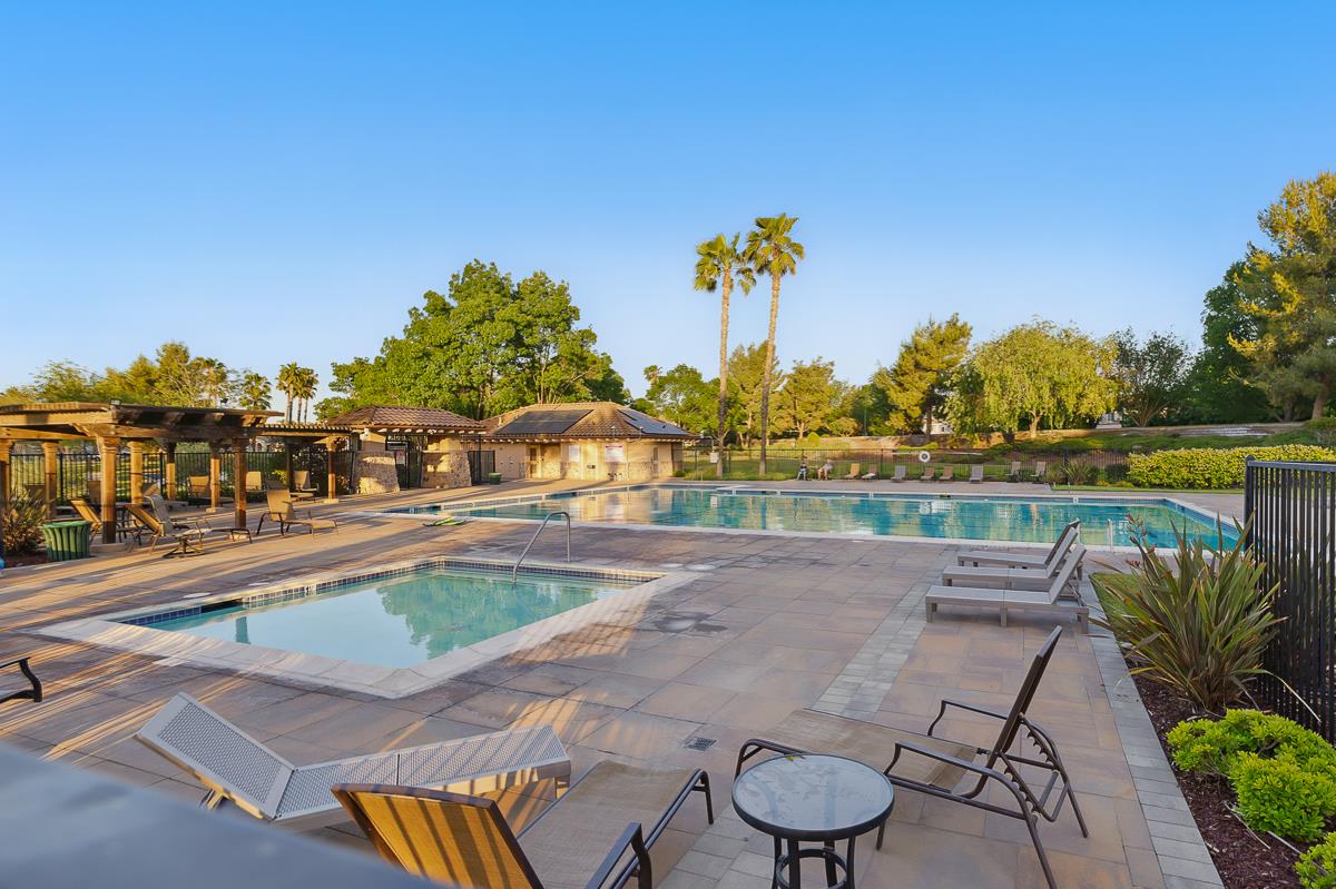 Detail Gallery Image 65 of 66 For 2342 Winchester Loop, Discovery Bay,  CA 94505 - 4 Beds | 3 Baths