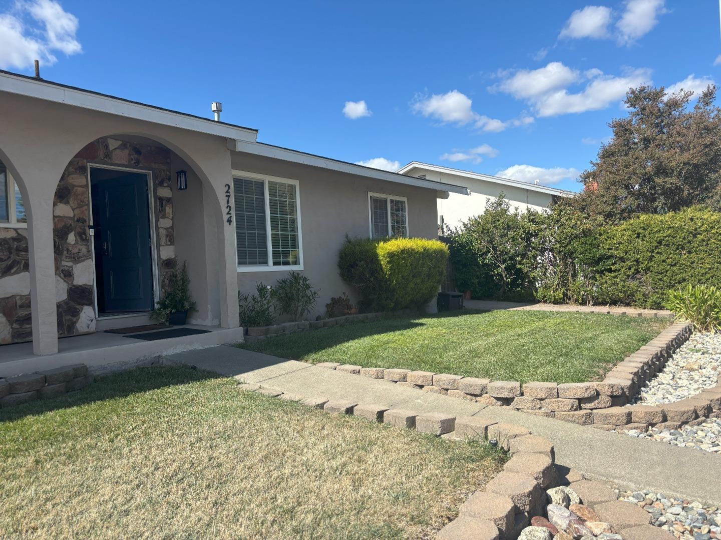 Detail Gallery Image 4 of 19 For 2724 Toland Dr, Fairfield,  CA 94534 - 3 Beds | 2 Baths