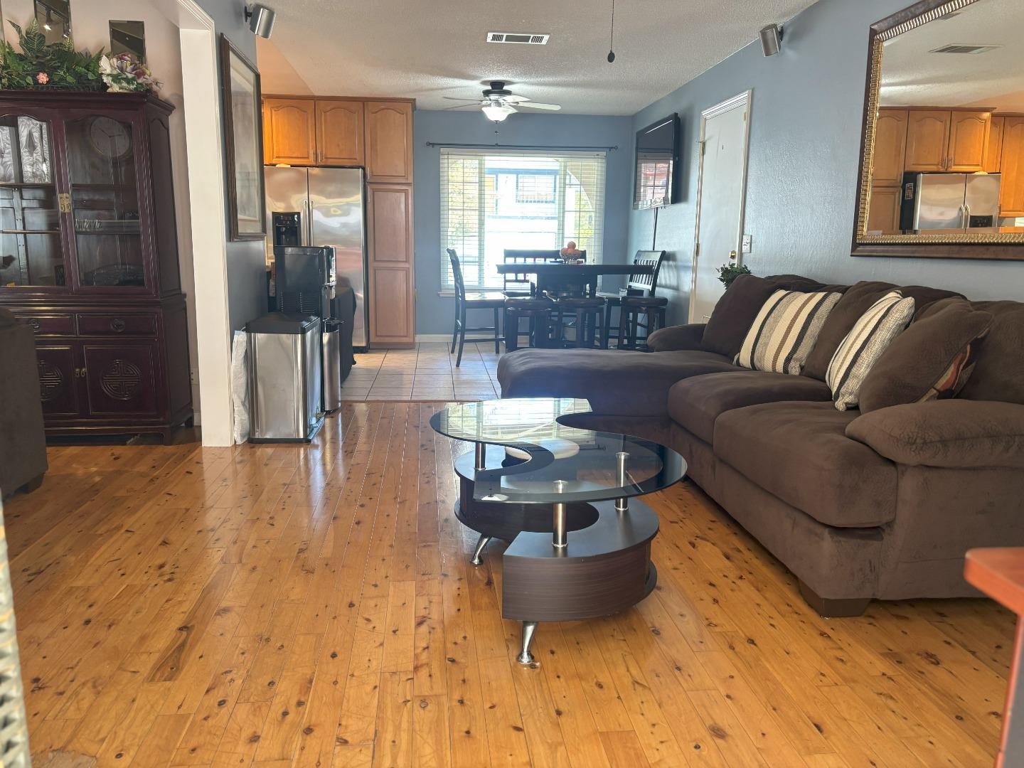 Detail Gallery Image 8 of 19 For 2724 Toland Dr, Fairfield,  CA 94534 - 3 Beds | 2 Baths