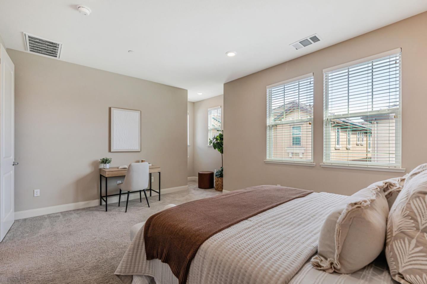 Detail Gallery Image 16 of 39 For 1610 Hidden Creek Ln, Milpitas,  CA 95035 - 4 Beds | 3/1 Baths