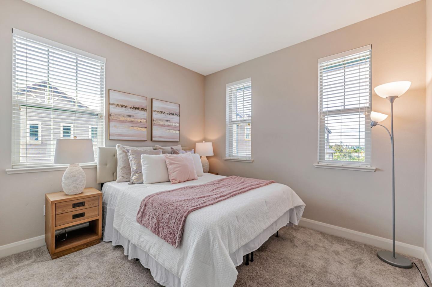 Detail Gallery Image 18 of 39 For 1610 Hidden Creek Ln, Milpitas,  CA 95035 - 4 Beds | 3/1 Baths