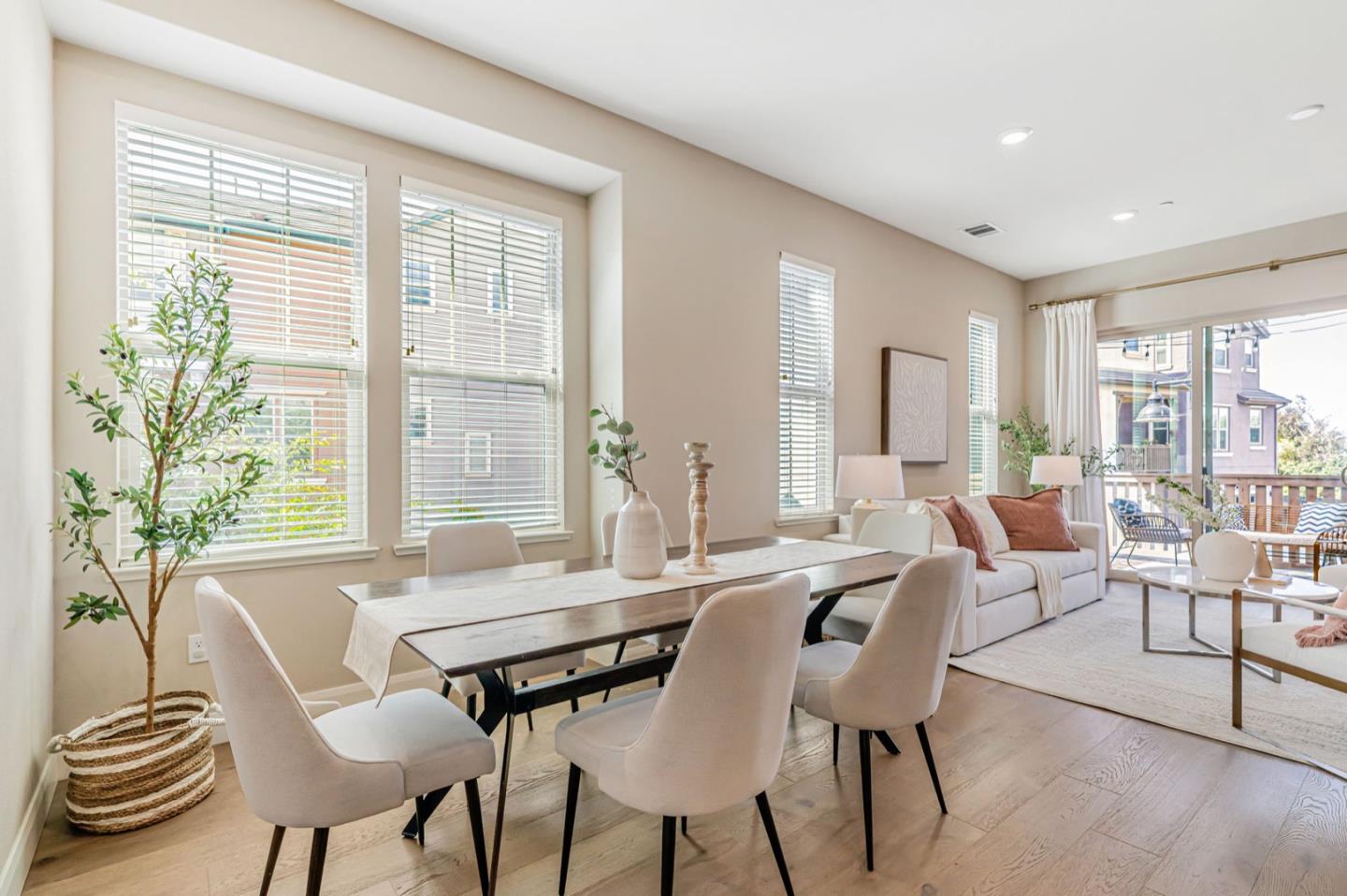 Detail Gallery Image 6 of 39 For 1610 Hidden Creek Ln, Milpitas,  CA 95035 - 4 Beds | 3/1 Baths