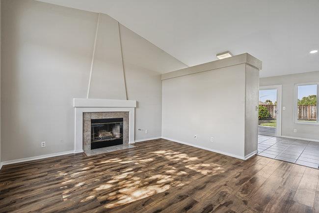 Detail Gallery Image 6 of 21 For 2240 Preston Ct, Hollister,  CA 95023 - 3 Beds | 2 Baths