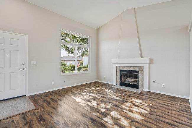 Detail Gallery Image 8 of 21 For 2240 Preston Ct, Hollister,  CA 95023 - 3 Beds | 2 Baths