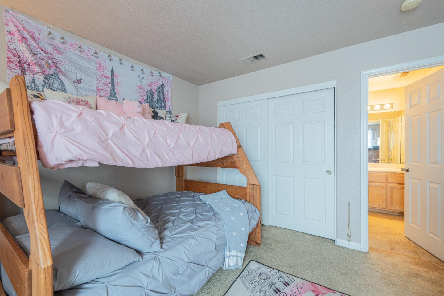 Detail Gallery Image 31 of 43 For 831 Cactus Ct, Salinas,  CA 93905 - 4 Beds | 2/1 Baths