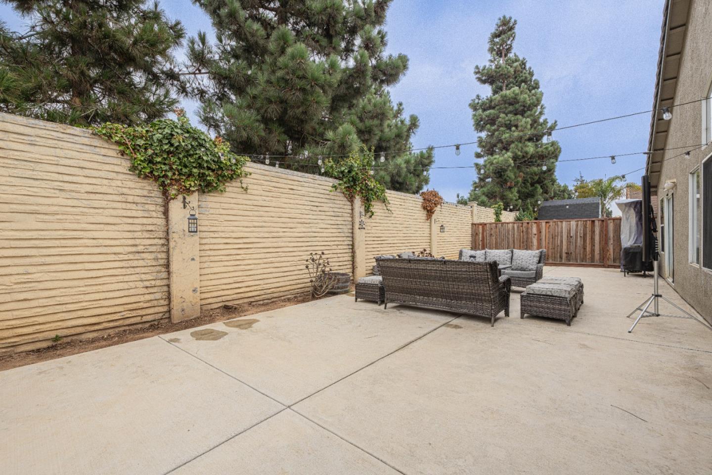 Detail Gallery Image 39 of 43 For 831 Cactus Ct, Salinas,  CA 93905 - 4 Beds | 2/1 Baths