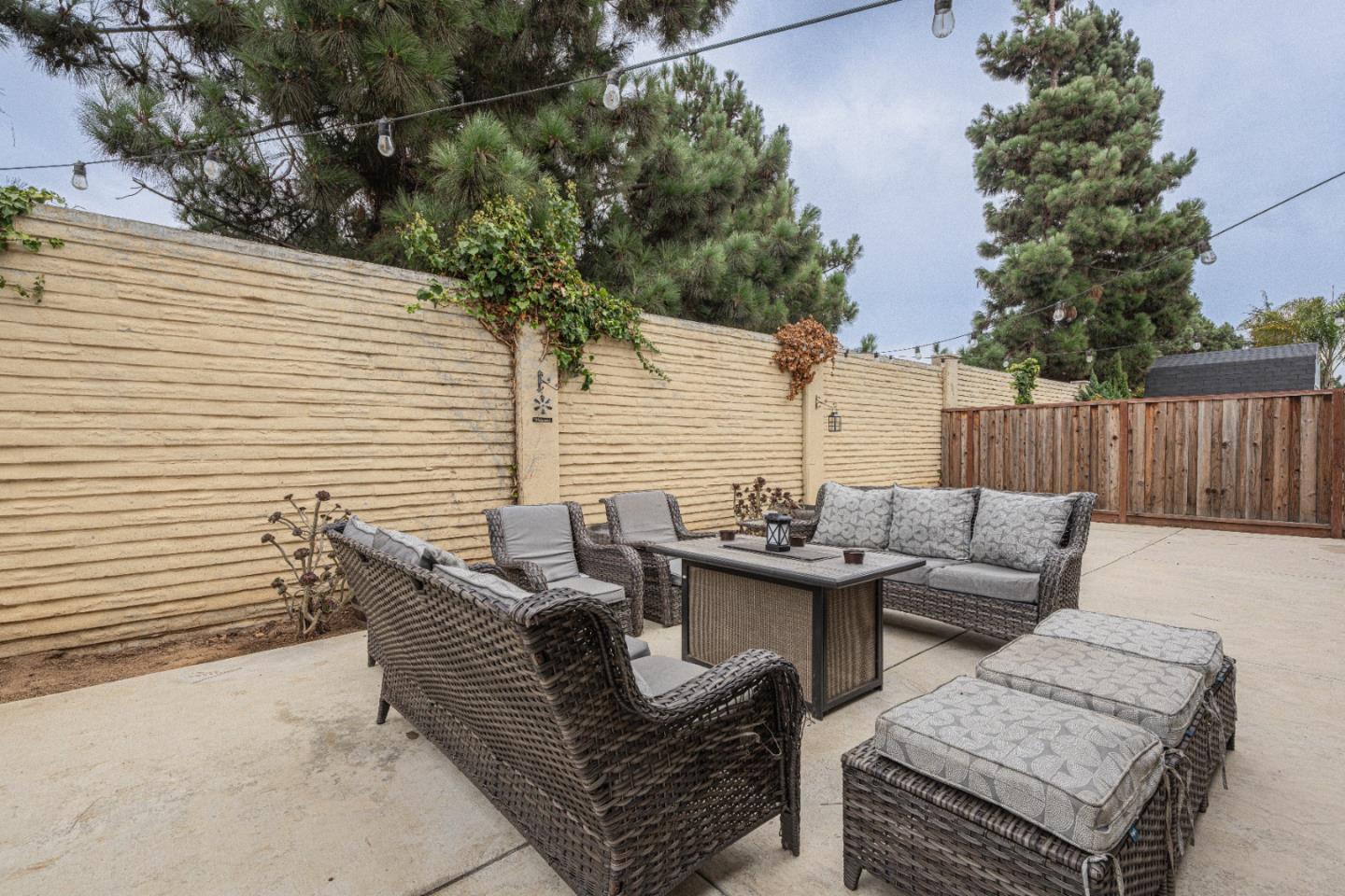 Detail Gallery Image 40 of 43 For 831 Cactus Ct, Salinas,  CA 93905 - 4 Beds | 2/1 Baths