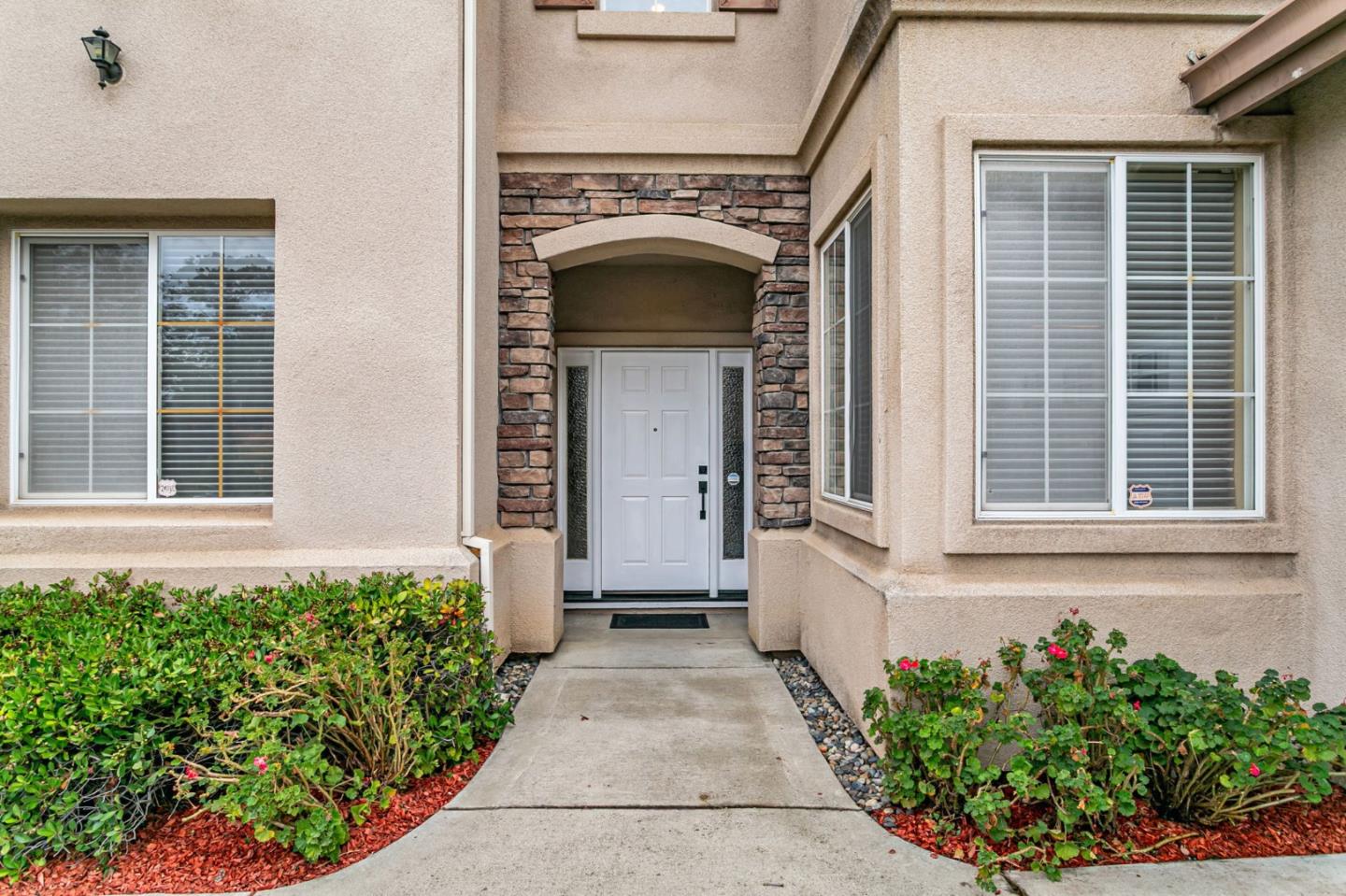 Detail Gallery Image 5 of 40 For 3508 Casabella Ct, San Jose,  CA 95148 - 5 Beds | 3 Baths