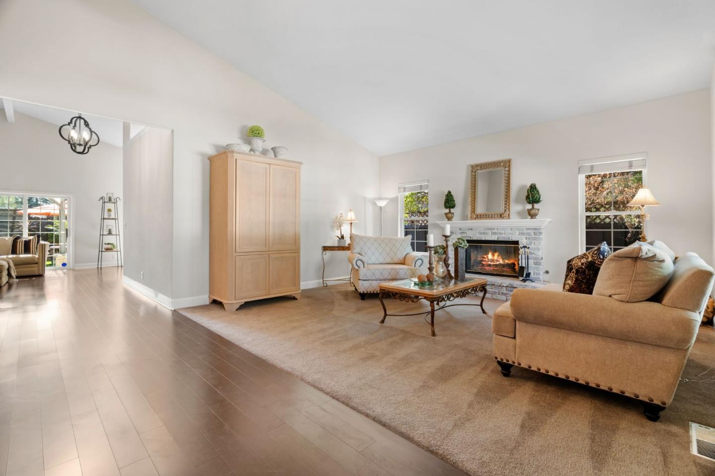 Detail Gallery Image 4 of 29 For 90 Angelica Way, Morgan Hill,  CA 95037 - 4 Beds | 3 Baths