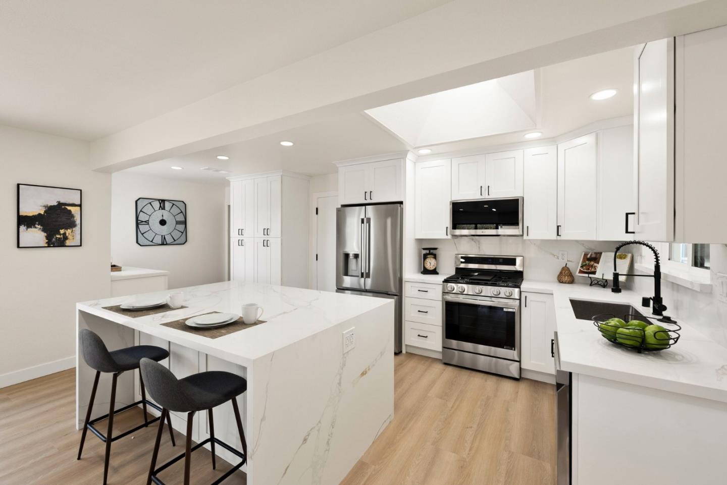 Detail Gallery Image 10 of 48 For 2090 Elmgrove Ln, San Jose,  CA 95130 - 4 Beds | 3 Baths