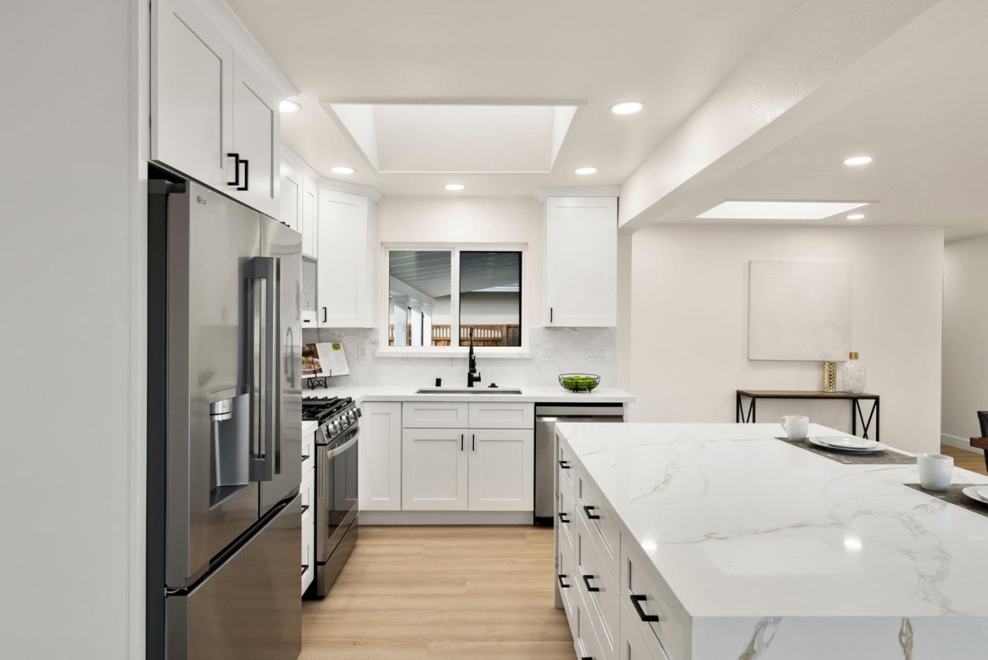 Detail Gallery Image 12 of 48 For 2090 Elmgrove Ln, San Jose,  CA 95130 - 4 Beds | 3 Baths