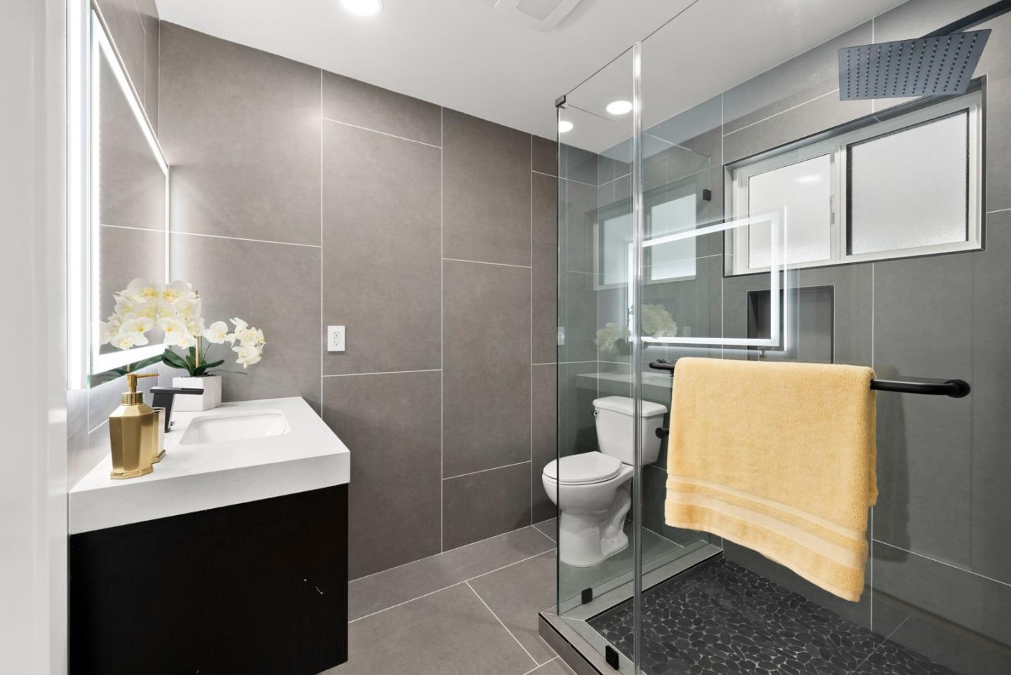 Detail Gallery Image 19 of 48 For 2090 Elmgrove Ln, San Jose,  CA 95130 - 4 Beds | 3 Baths