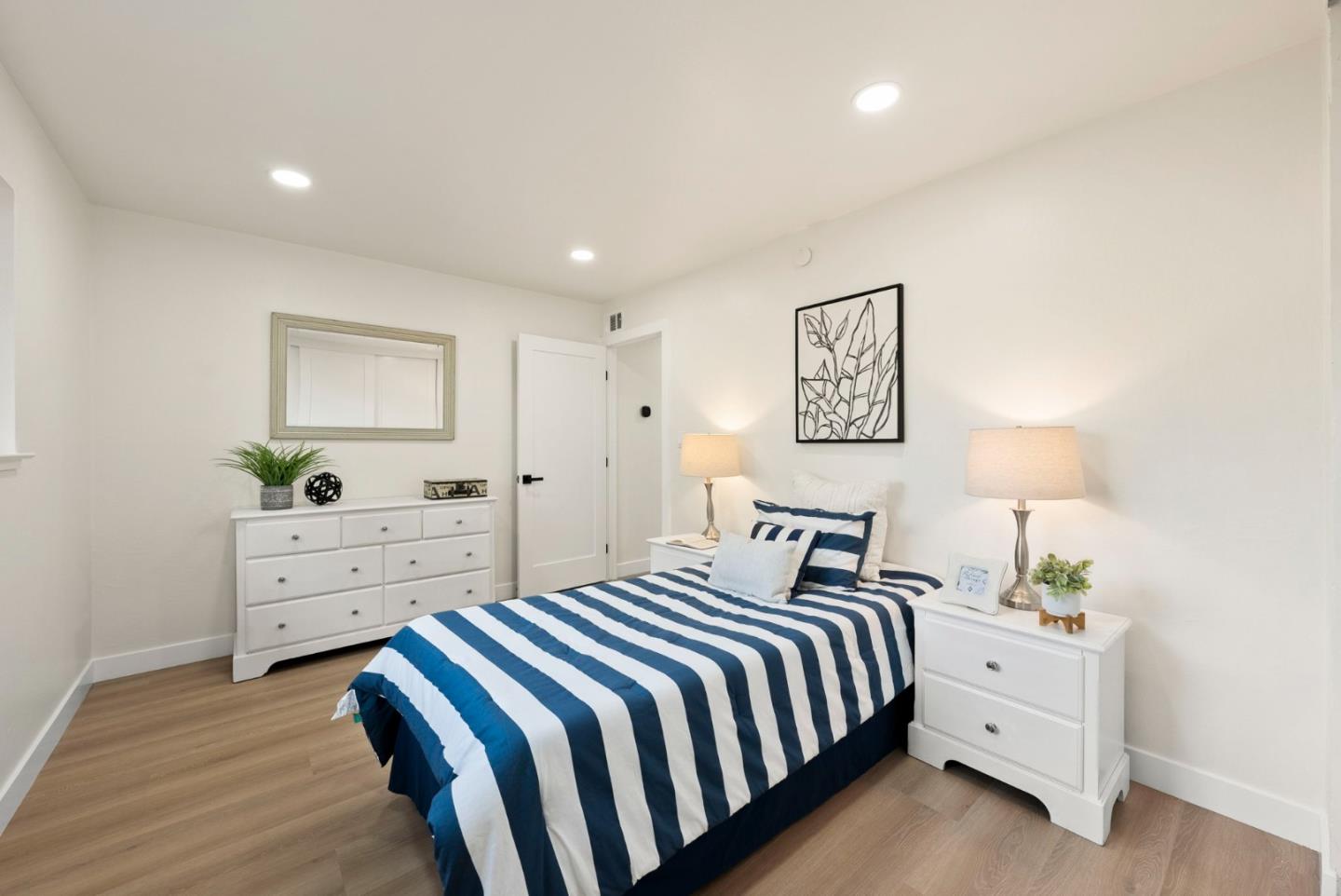 Detail Gallery Image 23 of 48 For 2090 Elmgrove Ln, San Jose,  CA 95130 - 4 Beds | 3 Baths