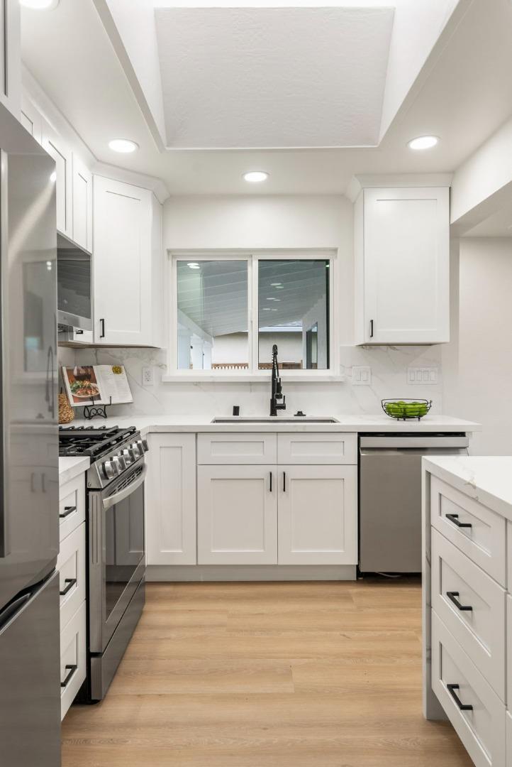 Detail Gallery Image 39 of 48 For 2090 Elmgrove Ln, San Jose,  CA 95130 - 4 Beds | 3 Baths