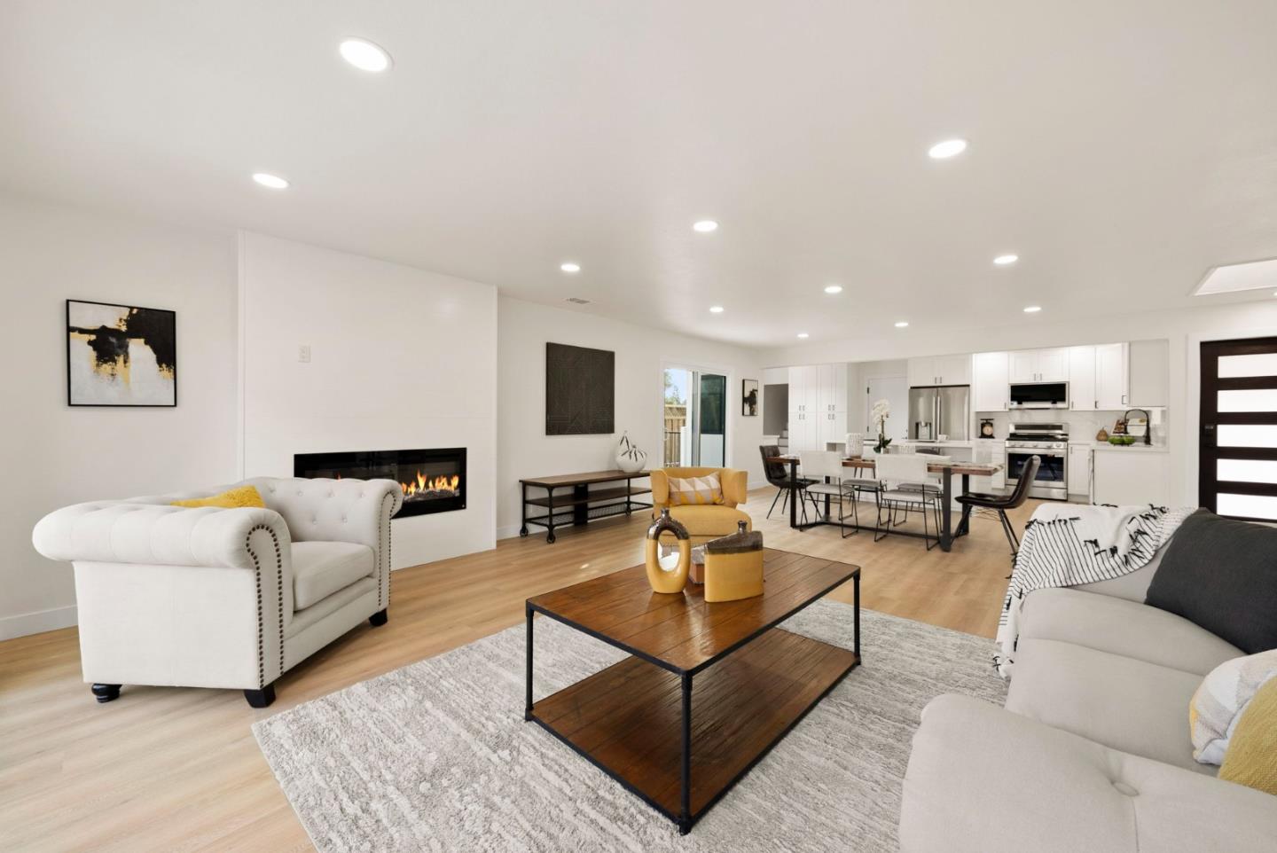 Detail Gallery Image 6 of 48 For 2090 Elmgrove Ln, San Jose,  CA 95130 - 4 Beds | 3 Baths